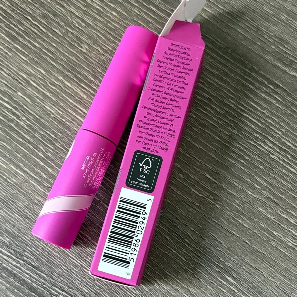❤️$9 NWT Too Faced Ribbon Wrapped Lash Extreme Length Tubing Mascara